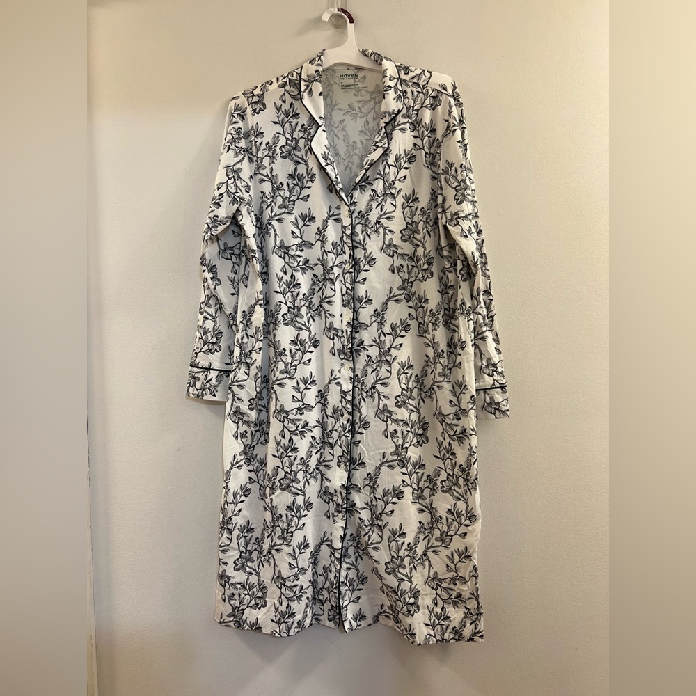 07. Haven Well Within COTTON JERSEY MAGNOLIA
SLEEP SHIRT - Picture 7 of 15